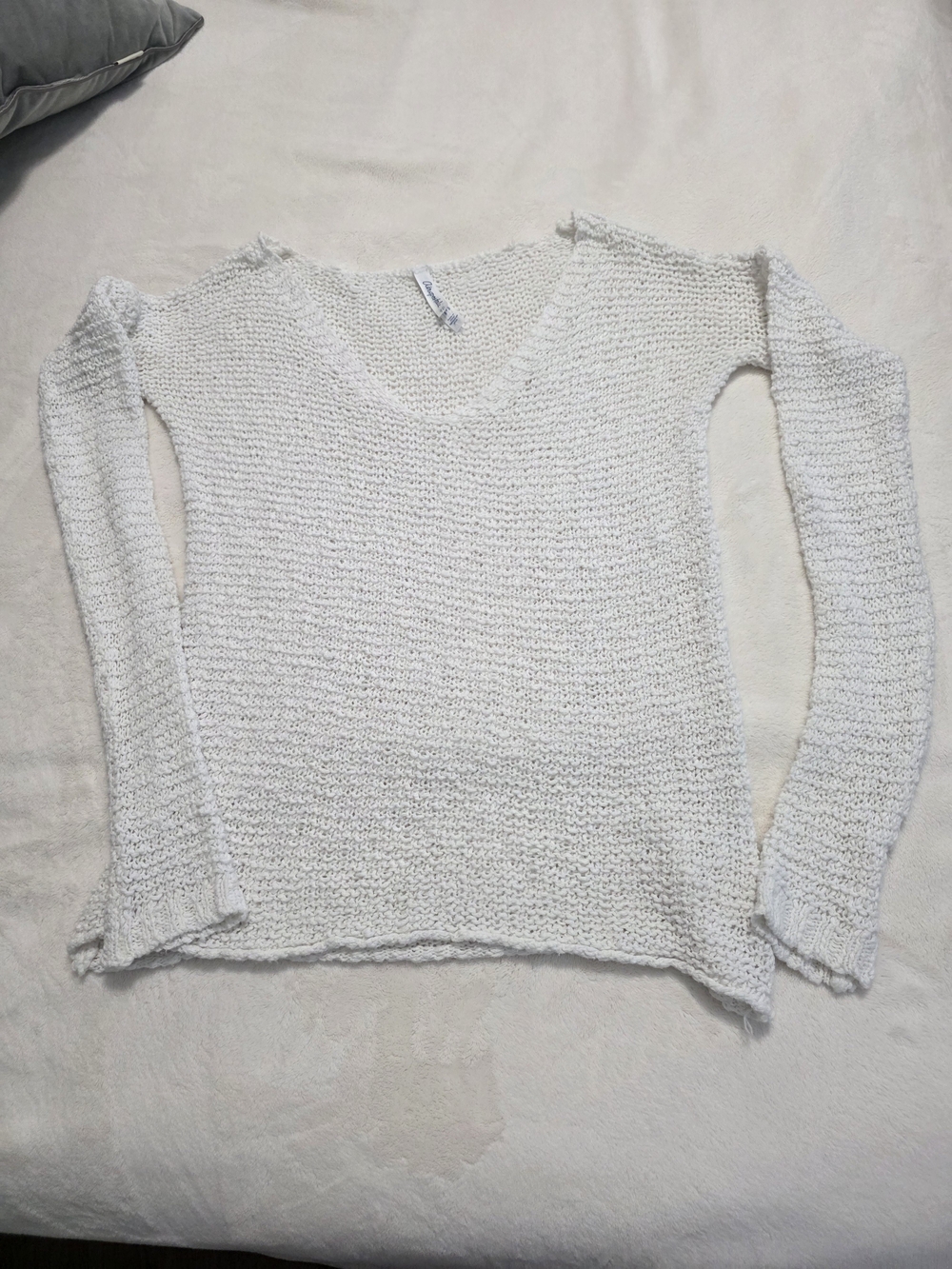 Aeropostale White Open-Weave V-Neck Sweater Xs